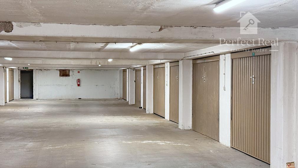 Prenájom 4izbový byt - pri BRITISH school, parkovanie  v garáži