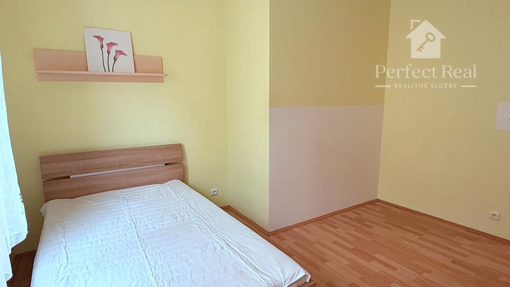 Prenájom 4izbový byt - pri BRITISH school, parkovanie  v garáži