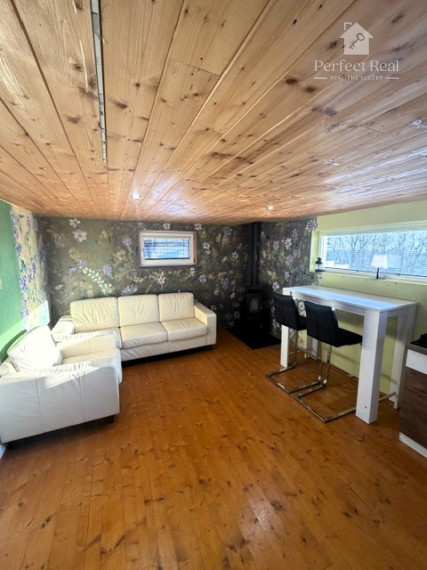 Na predaj 2. podlažná chata s 917m2 záhradou v nádhernej lokalite Modra- Ohňavy.