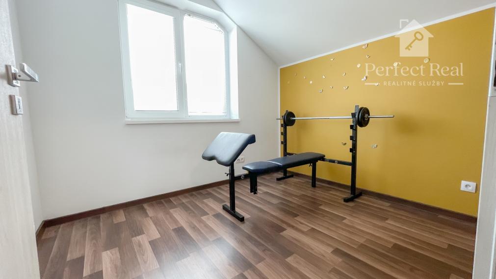 4 izbový mezonetový byt s malou záhradkou v obci Hviezdoslavov - 200m od vlakovej zastávky