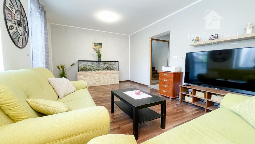 4 izbový mezonetový byt s malou záhradkou v obci Hviezdoslavov - 200m od vlakovej zastávky