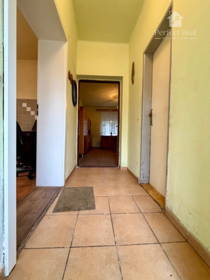 Dom s pozemkom o rozlohe 4136 m2, pri lesíku, Dolný Bar