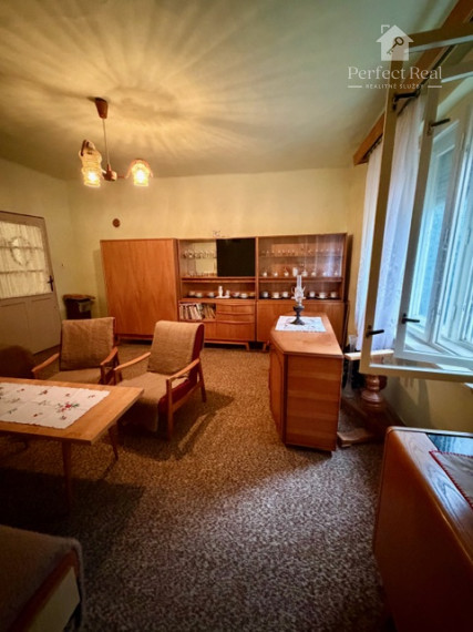 Dom s pozemkom o rozlohe 4136 m2, pri lesíku, Dolný Bar