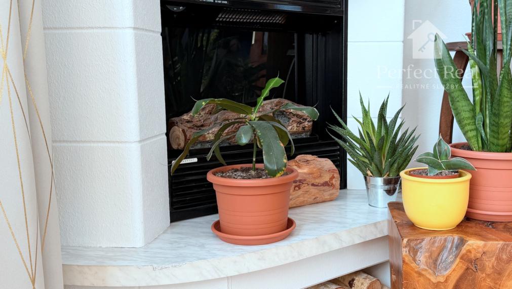 Predaj zariadený 3izbový byt s balkónom Petržalka - Lúky