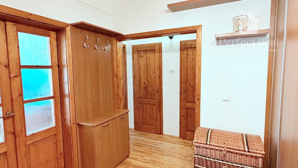 Predaj zariadený 3izbový byt s balkónom Petržalka - Lúky