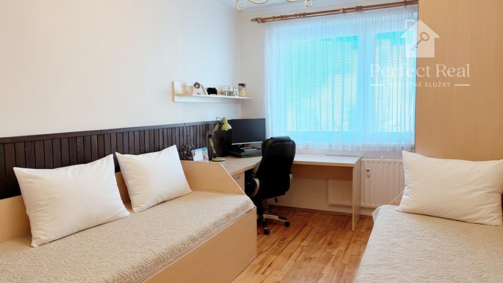 Predaj zariadený 3izbový byt s balkónom Petržalka - Lúky