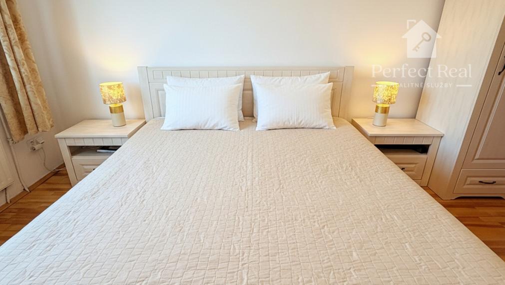 Predaj zariadený 3izbový byt s balkónom Petržalka - Lúky