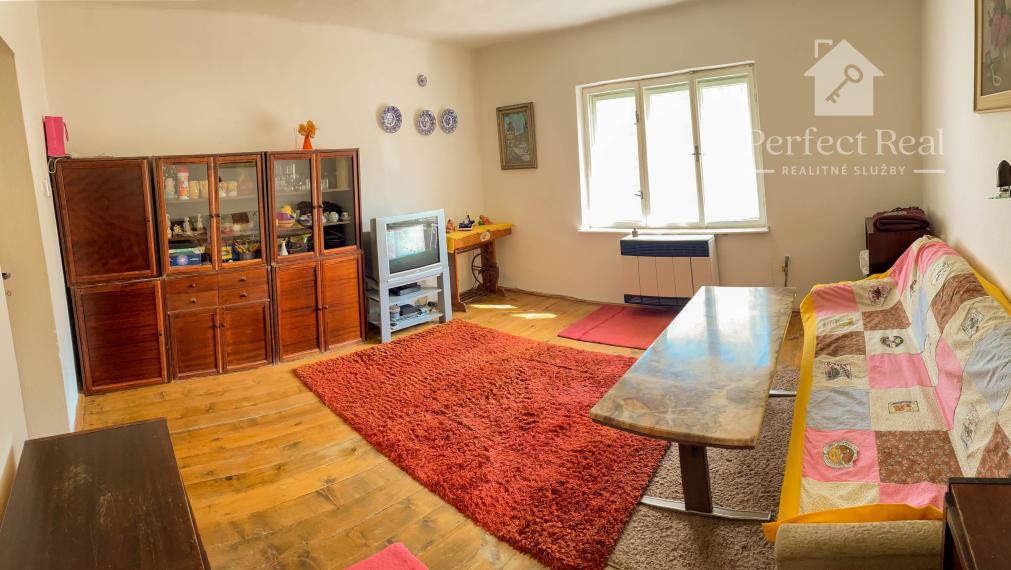 Malý RD pri jazere (chatka)