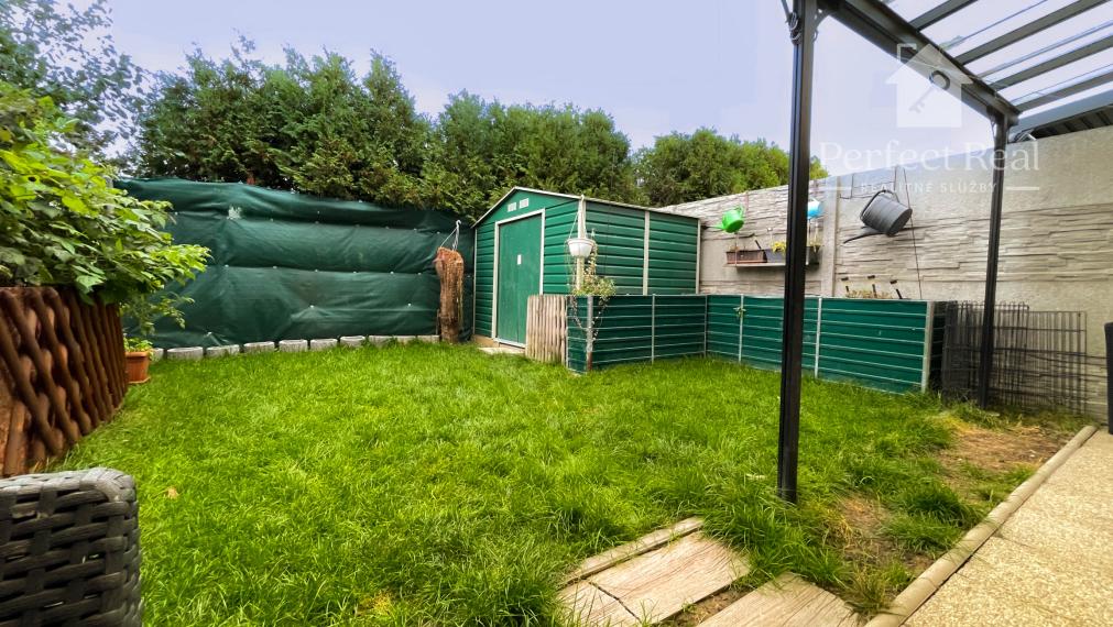 Krásny, útulný 4 izbový mezonetový byt s malou záhradkou v obci Hviezdoslavov