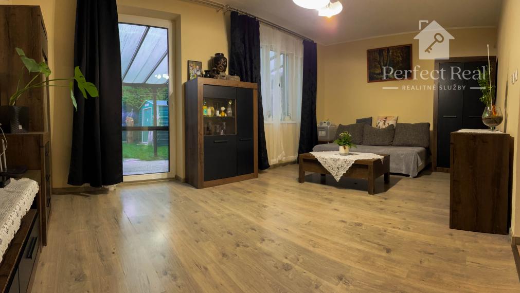 Krásny, útulný 4 izbový mezonetový byt s malou záhradkou v obci Hviezdoslavov