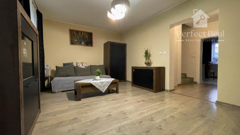 Krásny, útulný 4 izbový mezonetový byt s malou záhradkou v obci Hviezdoslavov