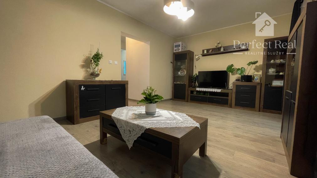 Krásny, útulný 4 izbový mezonetový byt s malou záhradkou v obci Hviezdoslavov