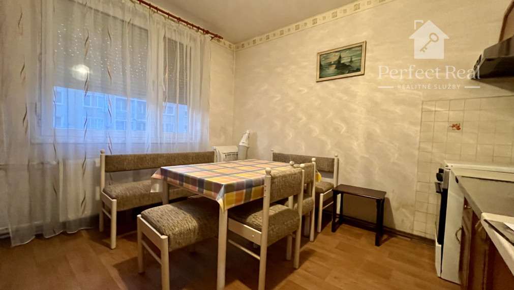 1 izbový byt s balkónom na 1.poschodí v dobrej lokalite v obci Zlaté Klasy