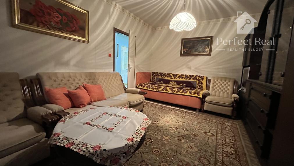 1 izbový byt s balkónom na 1.poschodí v dobrej lokalite v obci Zlaté Klasy