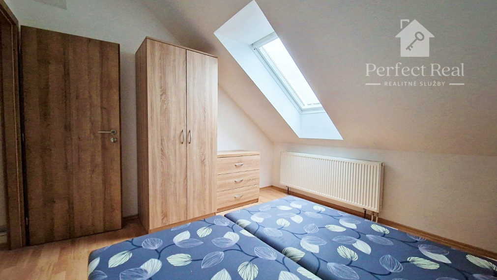 Prenájom 5-izbového bytu (120 m²) so samostatným vchodom – Trnava