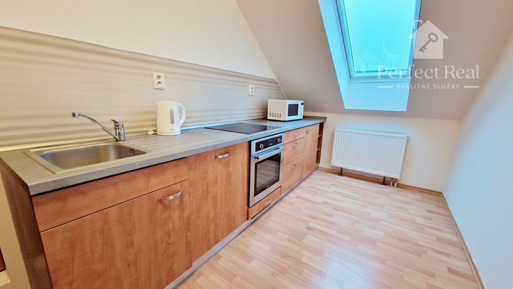 Prenájom 5-izbového bytu (120 m²) so samostatným vchodom – Trnava