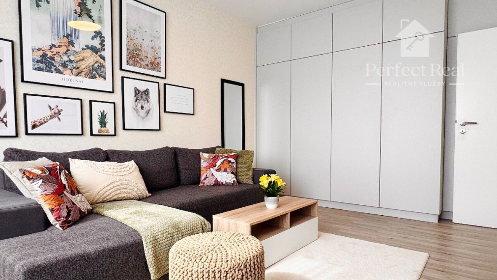 Moderne zariadený krásny 1-izbový byt - Dúbravka