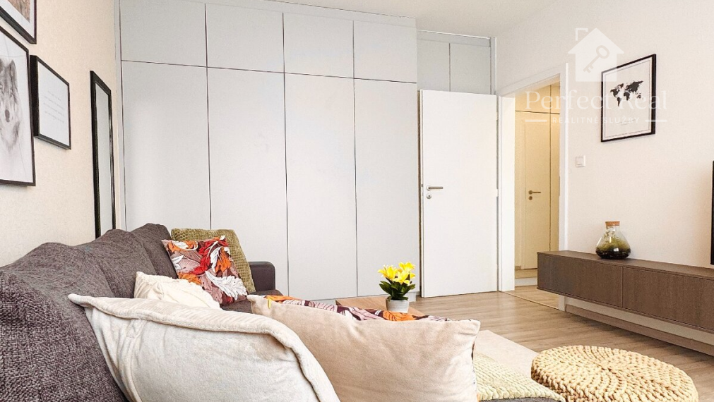 Moderne zariadený krásny 1-izbový byt - Dúbravka