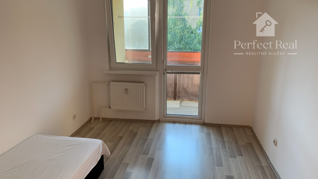 Prenájom priestranný 3izbový byt Devínska Nová Ves