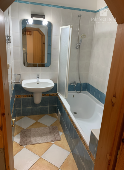 Prenájom priestranný 3izbový byt Devínska Nová Ves