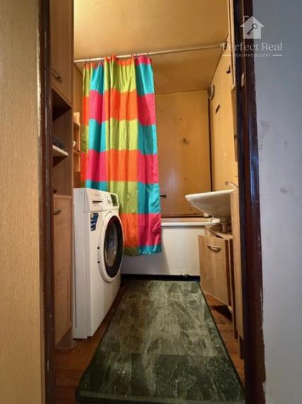 Na predaj 3.izbový byt 74,13m2 v pôvodnom stave v obci Igram .