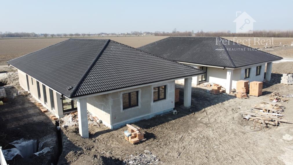 4izbová novostavba v obci Michal na Ostrove - Kolónia / dvojdom