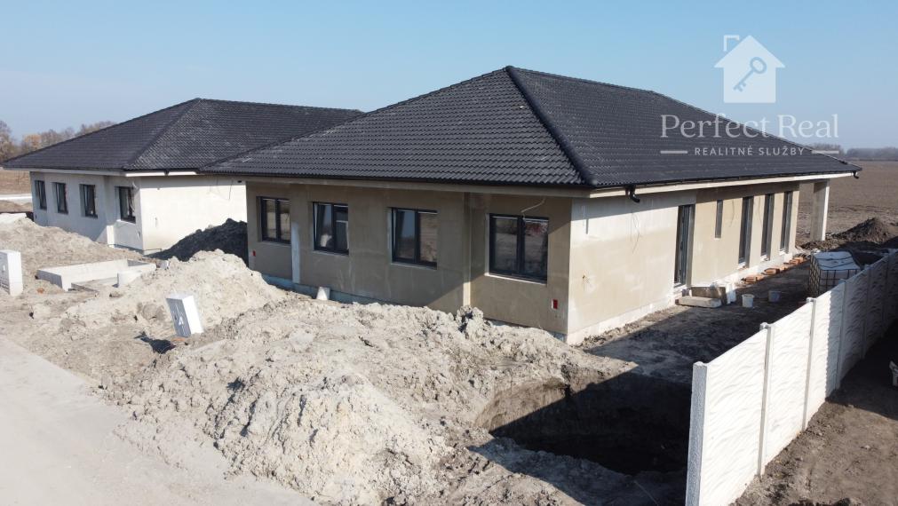4izbová novostavba v obci Michal na Ostrove - Kolónia / dvojdom