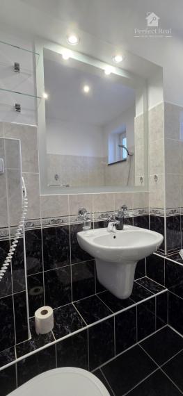 Krásny, plne zariadený rodinný dom s nádhernou záhradou v Topoľníkoch