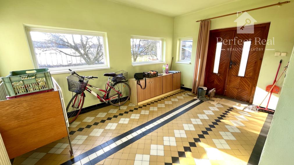 Lukratívny, veľký pozemok so starým domom- vhodný na výstavbu