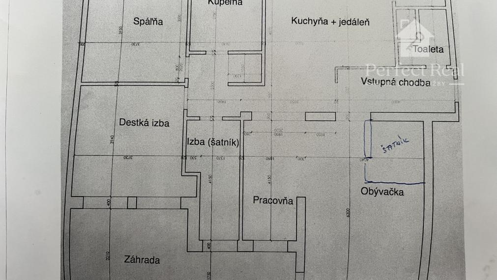 EXKLUZÍVNY 4-IZBOVÝ BYT S VEĽKOU TERASOU A GARÁŽOU V UZAVRETOM AREÁLI – HRADNÝ KOPEC, MUDROŇOVA ULICA- STARÉ MESTO