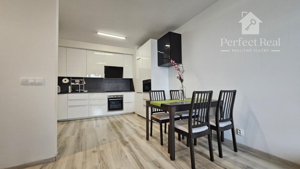 Moderný 3-izbový byt s balkónom | Slnečnice – Viladomy | parkovanie