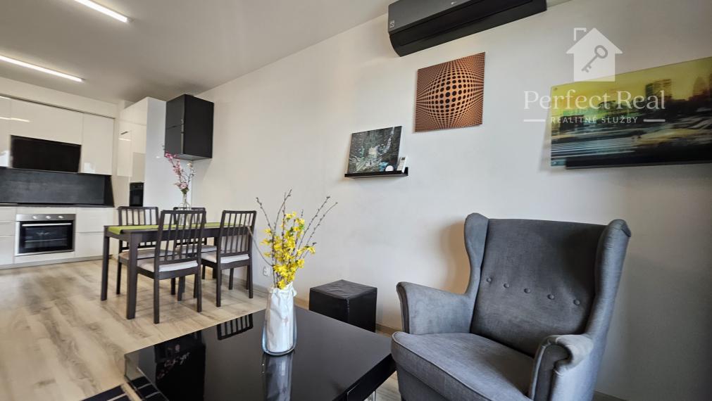 Moderný 3-izbový byt s balkónom | Slnečnice – Viladomy | parkovanie