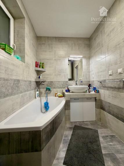 Moderný 4 izbový dom s GARÁŽOU na predaj, Povoda, okr. DS