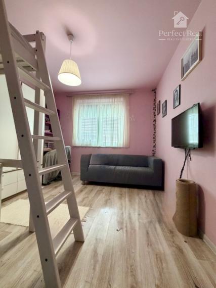 Moderný 4 izbový dom s GARÁŽOU na predaj, Povoda, okr. DS