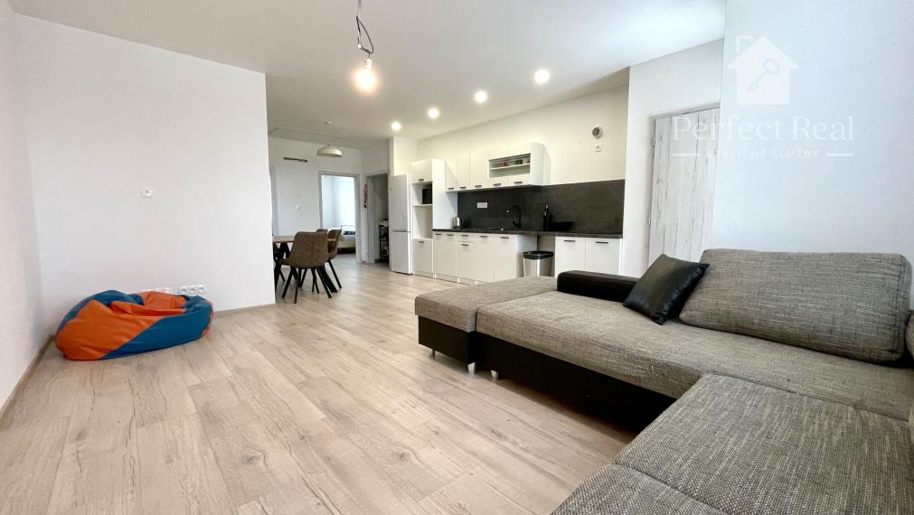 Moderný 3-izbový byt v novostavbe s 2 parkovacími miestami