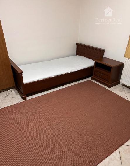 12 apartmánov + 2 domy + 2 garáže + pozemok,  Veľký Meder