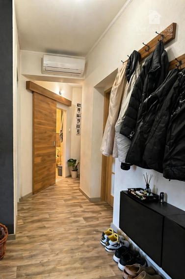 3izbový byt s garážou  2balkónmi a záhradkou v obci Jahodná