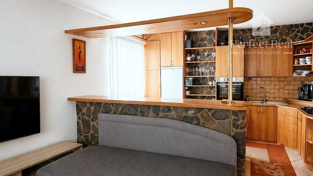 Predaj svetlý 2izbový byt Dúbravka