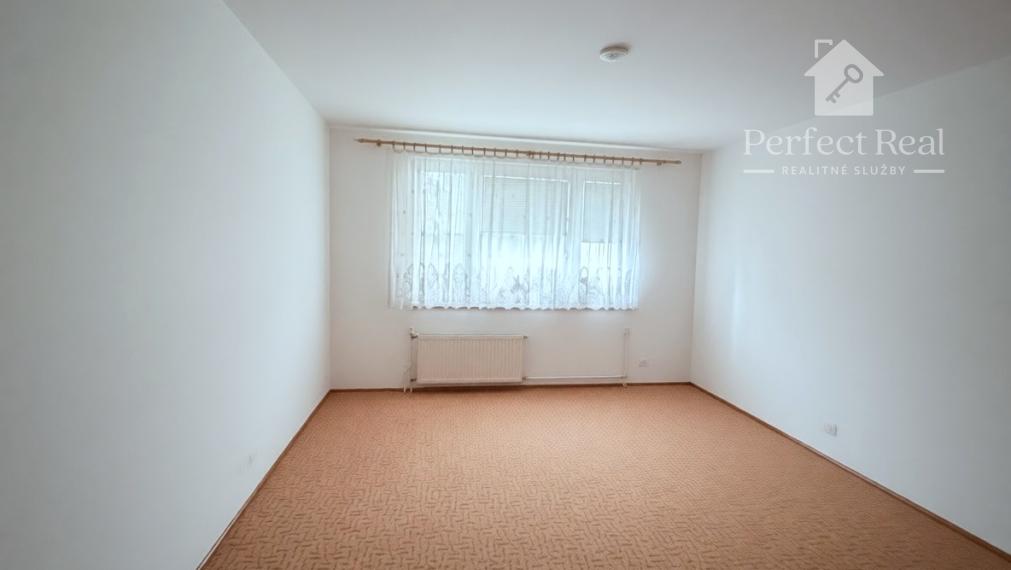 Predaj svetlý 2izbový byt Dúbravka