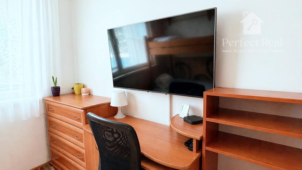 Predaj svetlý 2izbový byt Dúbravka