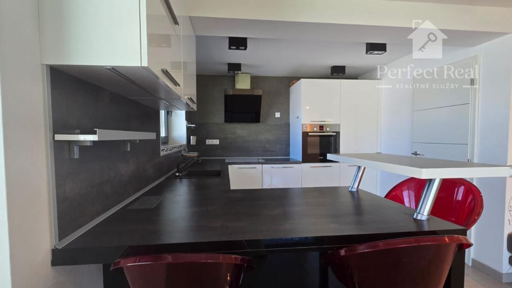 Moderná a vkusná novostavba, do ktorej sa stačí len nasťahovať