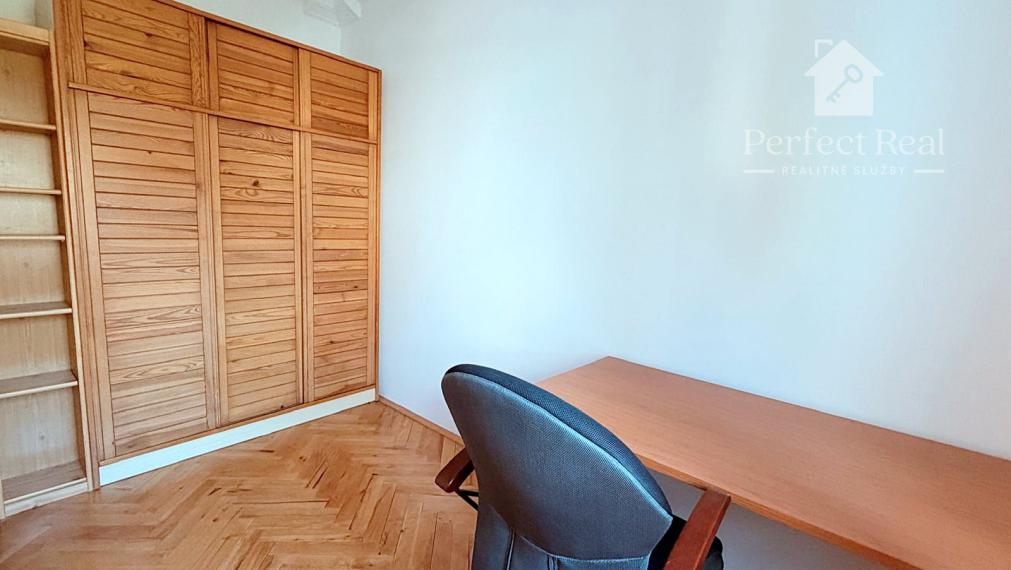 Prenájom pekný, svetlý, priestranný 2,5izbový byt Ružinov