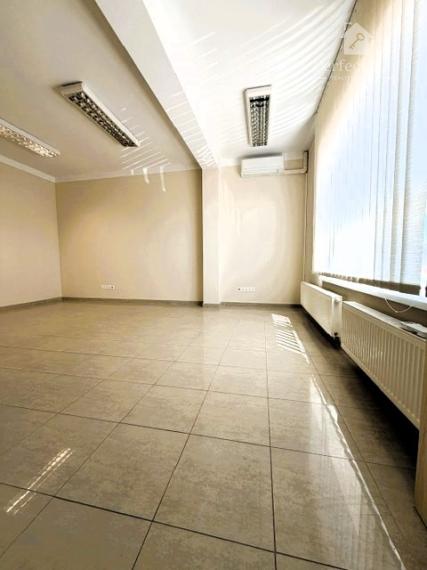 PRENÁJOM obchodný priestor, rozloha 144 m2, Dunajská Streda