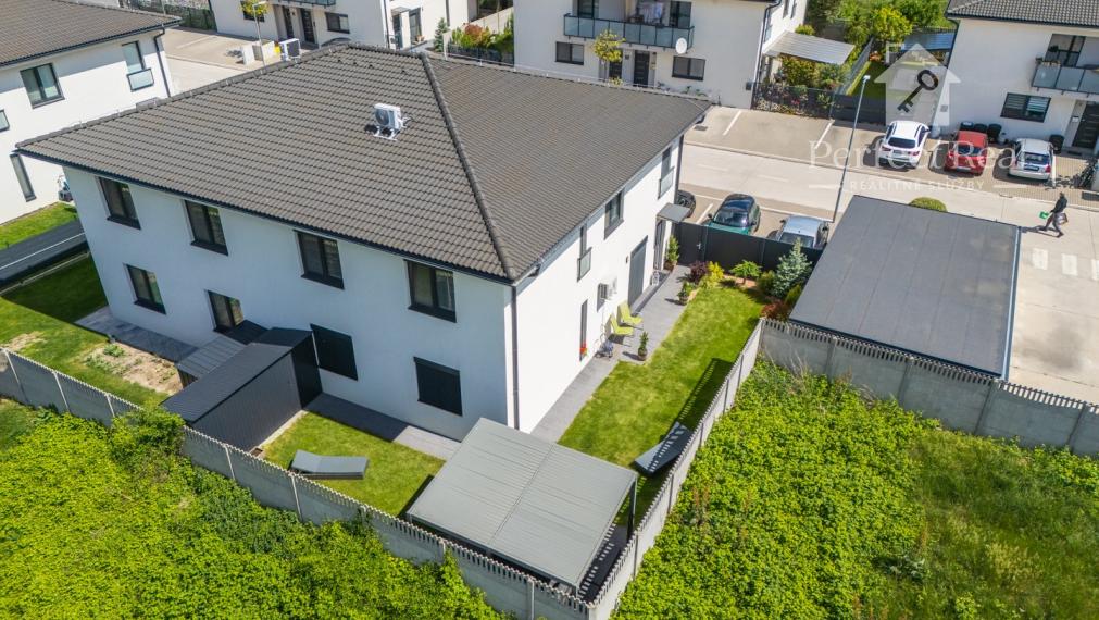 Na predaj 3. izbový byt so záhradou a altánkom v Kráľoviankach -Šamorín.