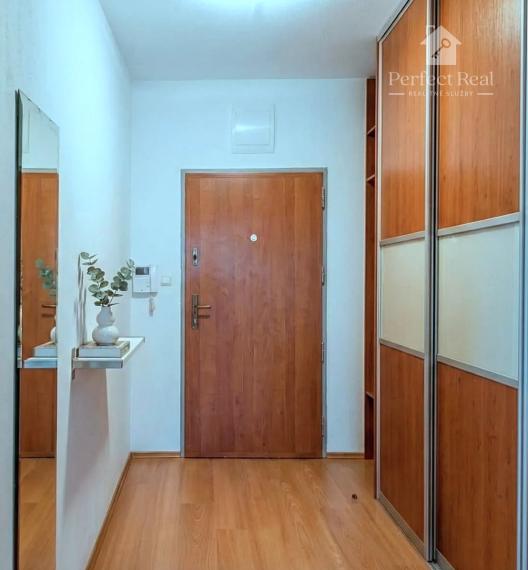 Pekný 3izbový byt s balkónom a parkovaním Ružinov