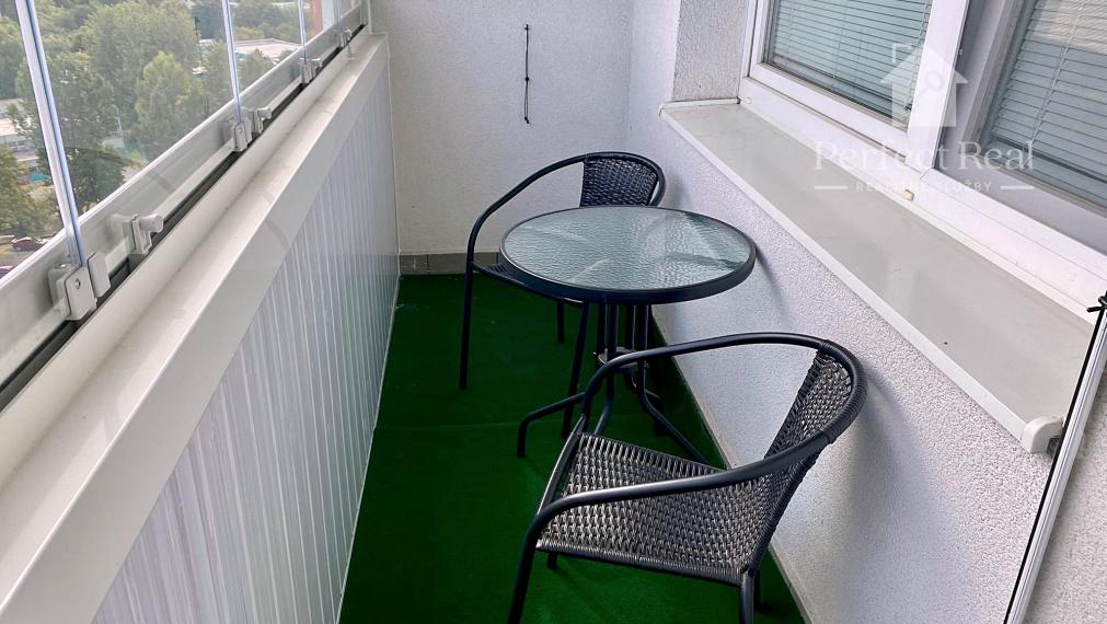 Predaj - svetlý priestranný 3izbový byt s balkónom a pivnicou