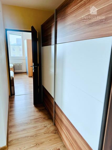 Predaj - svetlý priestranný 3izbový byt s balkónom a pivnicou