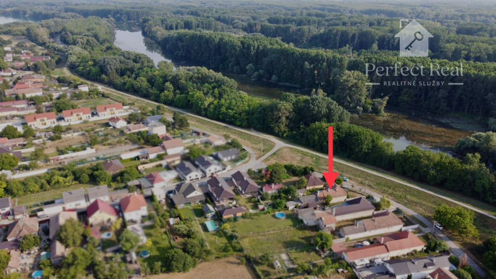Zachovalý 4-izbový rodinný dom v srdci prírody, hneď pri ramene Dunaja – Vojka nad Dunajom