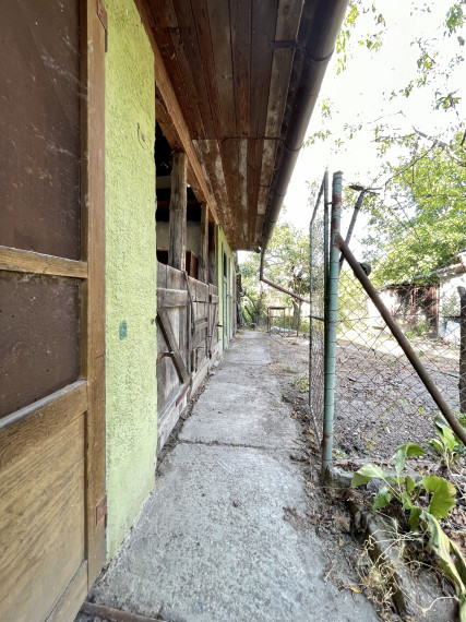 Zachovalý 4-izbový rodinný dom v srdci prírody, hneď pri ramene Dunaja – Vojka nad Dunajom