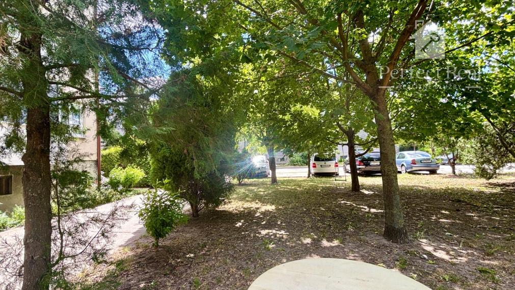 Slnečný, 3izbový tehlový byt s balkónom, klímou a veľkou pivnicou – Zlaté Klasy